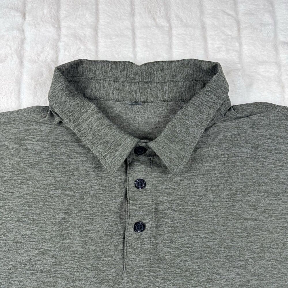 Vuori Strato Tech Mens Polo Shirt Short Sleeve Gray Athletic Golf Size L Stretch - Picture 8 of 10